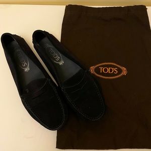 Tod’s suede moccasins with dust bag Size 39 1/2